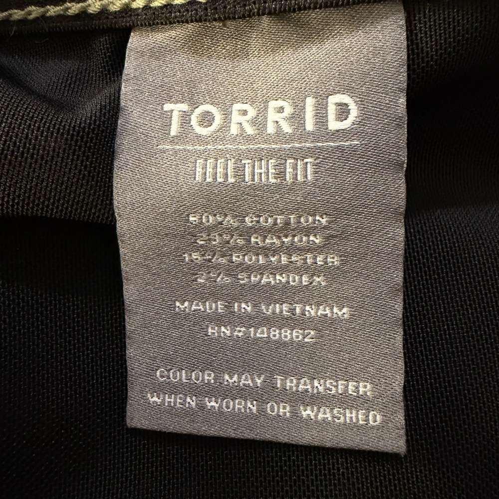 Torrid Crop Bombshell Skinny Pants Size 18 Olive Green Super Soft Stretch Twill - Picture 8 of 10